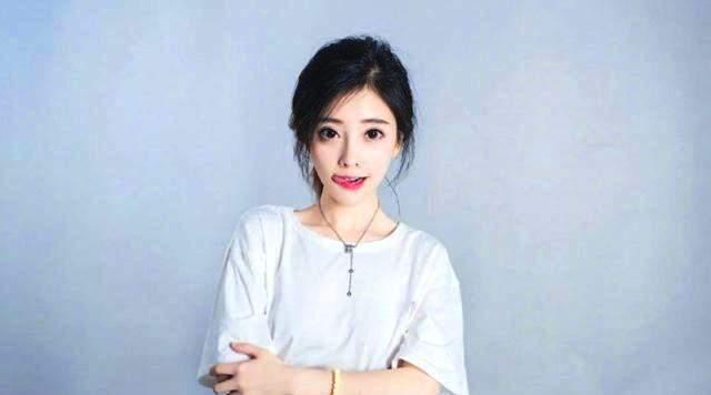 吃瓜群众结婚照图片真实,吃瓜群众见证的浪漫婚礼纪实