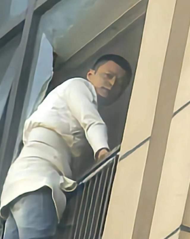 天府二街吃瓜群众事件