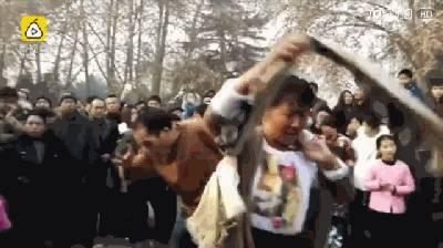 老大爷吃瓜群众,揭秘民间智慧的趣味故事